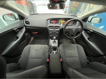 2016 Volvo V40 - thumbnail 13