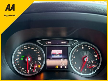 2016 Mercedes-Benz B Class B180 Automatic, Reversing Camera , Heated Seats thumbnail