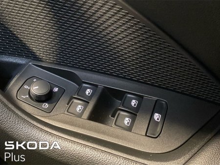 2025 Skoda Octavia Combi Selection 1.5TSI 115bhp €30,950 thumbnail