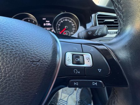 2014 Volkswagen Golf - thumbnail 25