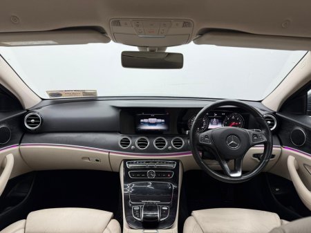 2017 Mercedes-Benz E Class E 200 D AVANTGARDE A/T €16,950 thumbnail