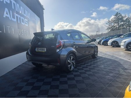 2019 Toyota Aqua - thumbnail 2