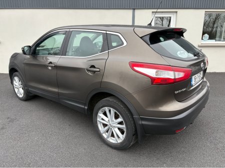 2015 Nissan Qashqai - thumbnail 3