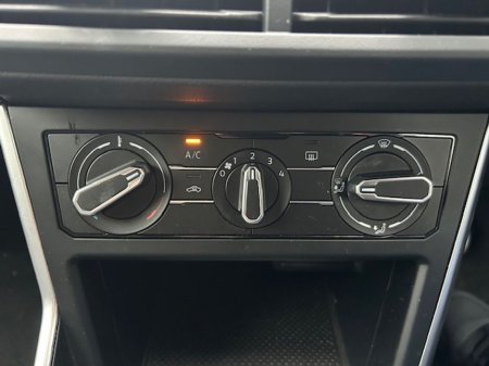 2025 Volkswagen Polo POLO EDITION 75 1.0TSI 95HP M5F €23,995 thumbnail