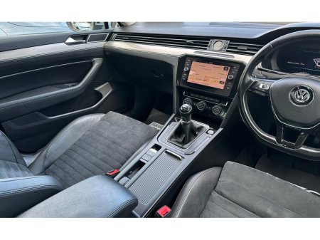 2019 Volkswagen Passat - thumbnail 14