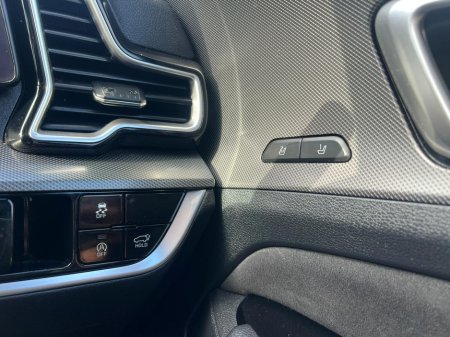 2022 Kia Sportage 1.6 CRDi SCR MHEV 136 ps 6iMT GT Line €29,500 thumbnail