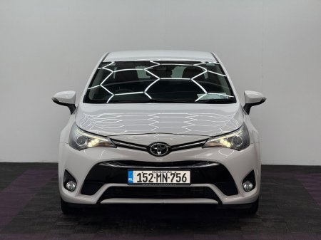 2015 Toyota Avensis - thumbnail 2