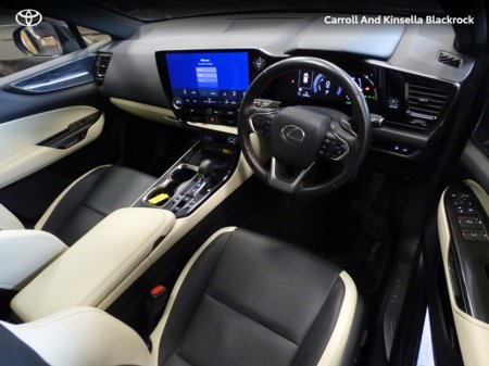 2023 Lexus NX 450 h+ - thumbnail 2