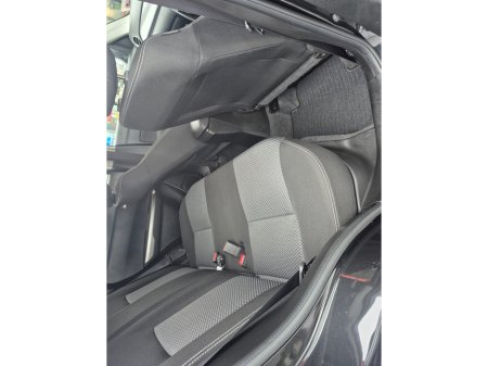 2025 Suzuki Vitara - thumbnail 3