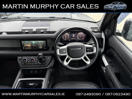 2023 Land Rover Defender 110 3.0 D250 X-DYNAMIC 7 SEATS €89,950 thumbnail