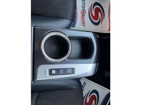 2017 Toyota Prius - thumbnail 29