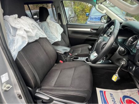 2021 Toyota Hilux - thumbnail 14