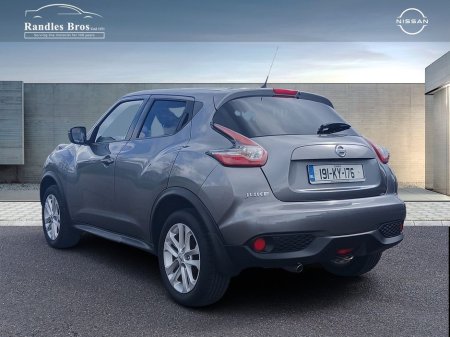 2019 Nissan Juke - view 2