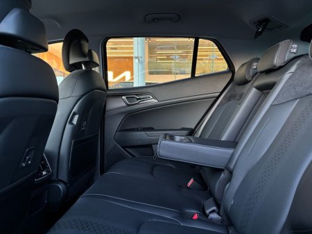 2026 Kia Sportage - thumbnail 4