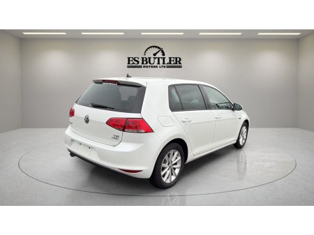 2015 Volkswagen Golf  €13,490 thumbnail