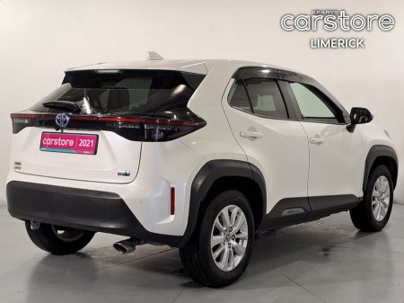 2021 Toyota Yaris Cross - thumbnail 3