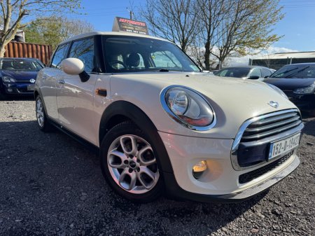 2015 MINI Hatch Cooper SD Auto