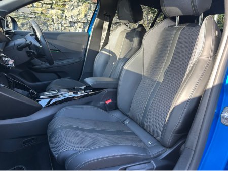 2022 Peugeot 208 GT ELECTRIC 136BHP 50KWH €14,495 thumbnail