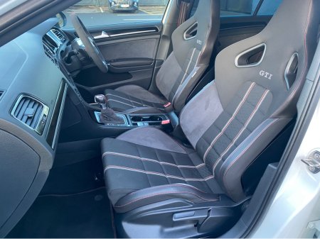 2016 Volkswagen Golf GOLF GTI CLUBSPORT TRACK EDITION 2016 (162) €24,995 thumbnail