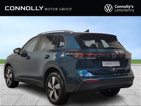 2026 Volkswagen Tiguan  thumbnail