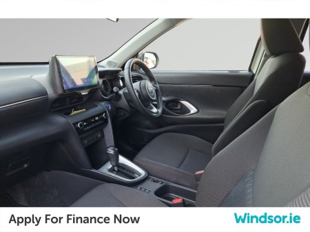 2021 Toyota Yaris Cross - thumbnail 4