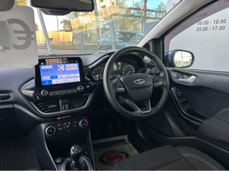 2023 Ford Fiesta - thumbnail 3