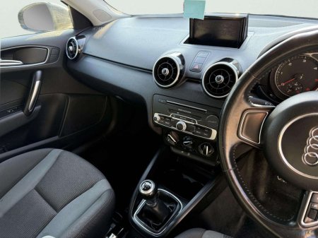 2017 Audi A1 - thumbnail 2