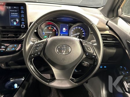 2020 Toyota C-HR - thumbnail 16