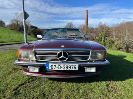 1987 Mercedes-Benz SL Class 420SL ONLINE AUCTION €8,000 thumbnail
