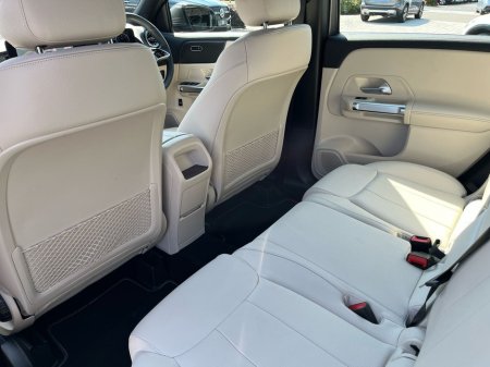 2025 Mercedes-Benz GLB 200d Progressive Line 7 Seater SUV *Saving €11,794 from New* €59,950 thumbnail