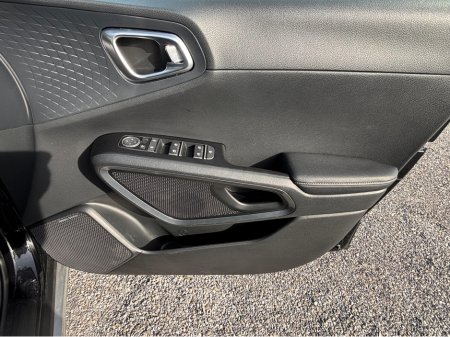 2022 Kia Soul - thumbnail 10
