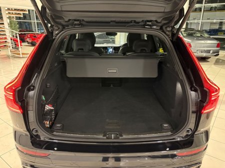 2025 Volvo XC60 T6 PLUS BLACK EDITION AWD=PAN ROOF//HUGE SPEC//AS NEW=2 YEAR VOLVO WARRANTY=TAILORED FINANCE PACKAGES AVAILABLE=TRADE IN’S WELCOME €62,995 thumbnail