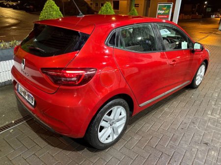 2021 Renault Clio 1.0 100 Dynamique TCE €14,990 thumbnail