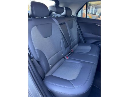 2024 Kia Niro HEV K3 5DR Auto €30,950 thumbnail