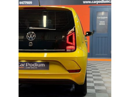 2017 Volkswagen up! 1.0 75BHP HIGH UP €11,650 thumbnail