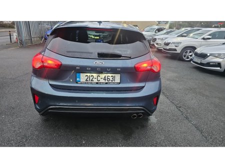 2021 Ford Focus - thumbnail 4