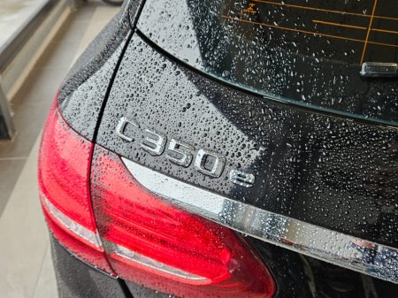 2016 Mercedes-Benz C Class - thumbnail 5