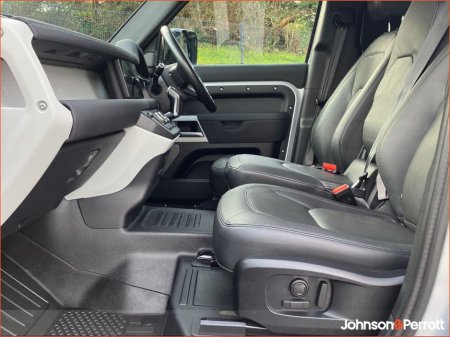 2024 Land Rover Defender DEFENDER 110 3.0 D HARD TOP SE (Remainder of 5 Manufacturer Warranty) €74,900