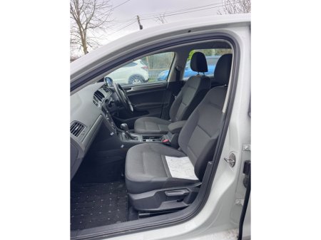 2013 Volkswagen Golf - thumbnail 8