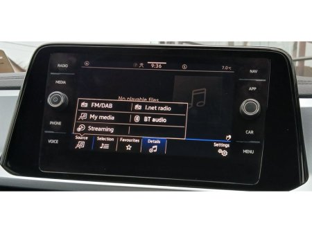 2024 Volkswagen T-Roc LIFE 2.0 TDI 116HP *APP CONNECT, ADAPTIVCE CRUISE CONTRO, BLUETOOTH* €31,495 thumbnail