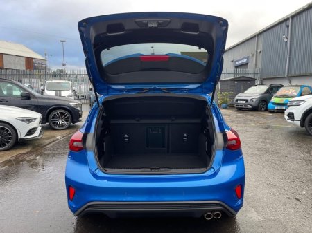 2024 Ford Focus 1.0T EcoBoost MHEV ST-Line X Hatchback 5dr Petrol Hybrid DCT Euro 6 (s/s) (155 ps) thumbnail