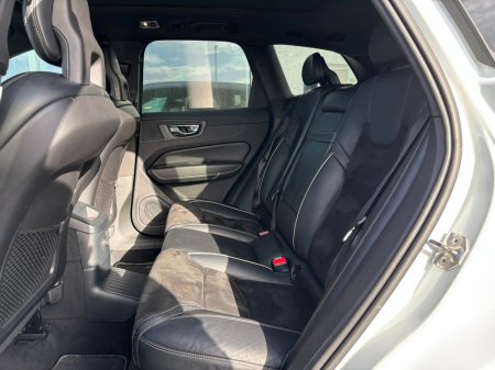 2018 Volvo XC60 T8 R-Design Pro AWD 320BHP €26,995 thumbnail