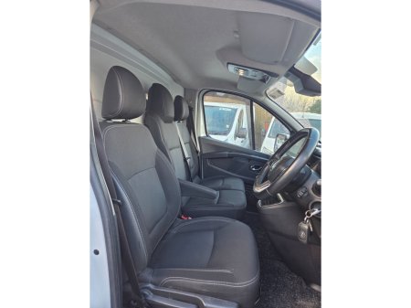2022 Renault Trafic LL30 BLUE DCI 130 SPORT PANEL €20,000 thumbnail