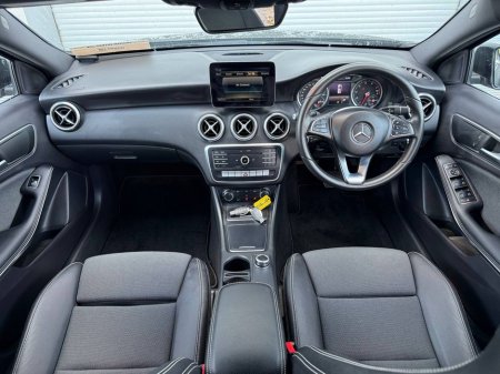 2016 Mercedes-Benz A Class - thumbnail 10