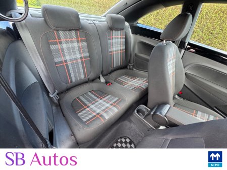 2016 Volkswagen Beetle - thumbnail 11