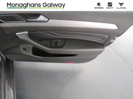 2020 Volkswagen Passat - thumbnail 21