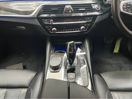 2017 BMW 5 Series - thumbnail 22