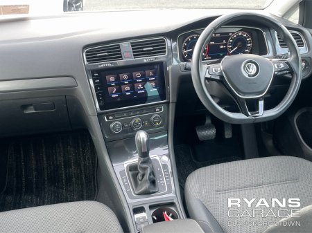 2020 Volkswagen Golf 1.2 TSI AUTO 5DR COMFORTLINE €21,950 thumbnail