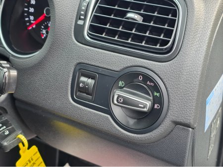 2016 Volkswagen Polo - thumbnail 9