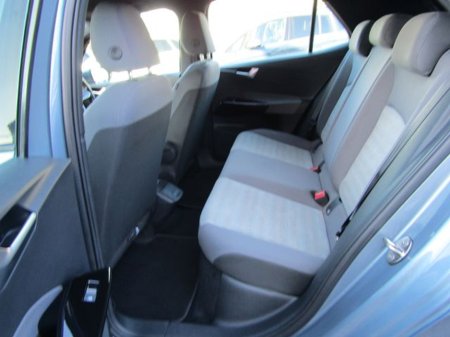 2021 Volkswagen ID.3 LIFE €15,950 thumbnail